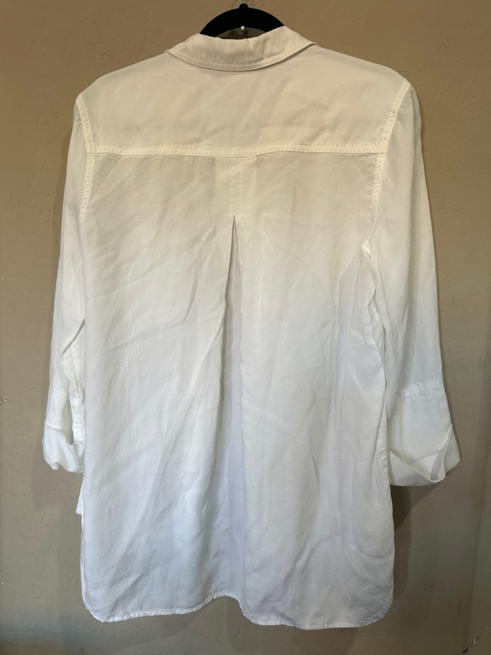 Anthropologie women’s White Casual Button-Down Shirt - Picture 4 of 4